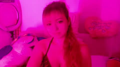 latinqueen2020 online show from 5, 4, 2026