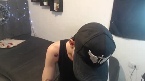 Snapshot of latins_boys_20 chatting on 20, 12, 2024 NICK online show from 20, 12, 2024