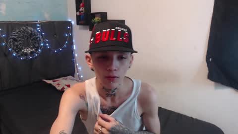 Snapshot of latins_boys_20 chatting on 29, 12, 2024 NICK online show from 29, 12, 2024