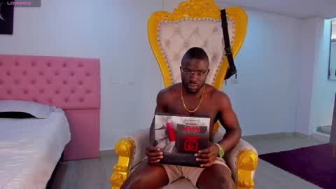 Snapshot of latrellx7 chatting on 5, 1, 2025 LEANDRO online show from 5, 1, 2025