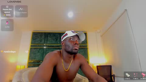 Snapshot of latrellx7 chatting on 3, 2, 2025 LEANDRO online show from 3, 2, 2025