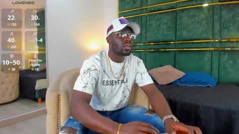 Snapshot of latrellx7 chatting on 5, 2, 2025 LEANDRO online show from 5, 2, 2025