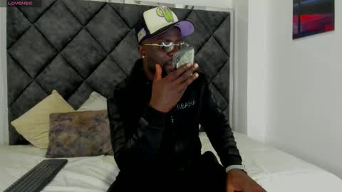 Snapshot of latrellx7 chatting on 17, 9, 2025 LEANDRO online show from 17, 9, 2025