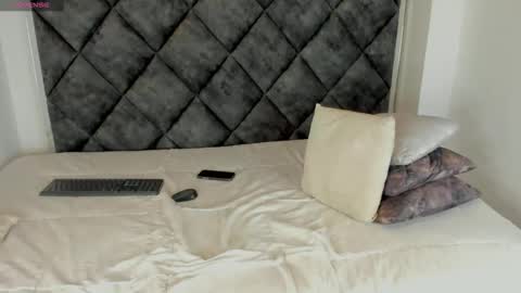 Snapshot of latrellx7 chatting on 19, 9, 2025 LEANDRO online show from 19, 9, 2025