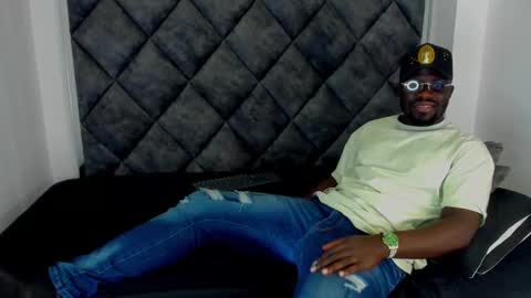 Snapshot of latrellx7 chatting on 27, 9, 2025 LEANDRO online show from 27, 9, 2025