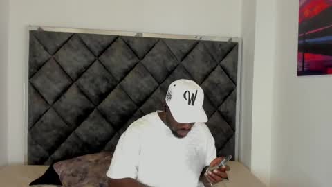 Snapshot of latrellx7 chatting on 1, 10, 2025 LEANDRO online show from 1, 10, 2025