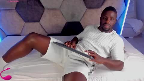 LEANDRO online show from 16, 2, 2026