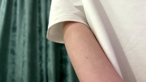 Snapshot of latrishawackerbarth chatting on 14, 4, 2026 Eva online show from 14, 4, 2026