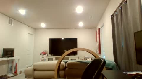 Snapshot of latvianhammer302 chatting on 15, 9, 2025 latvianhammer302 online show from 15, 9, 2025