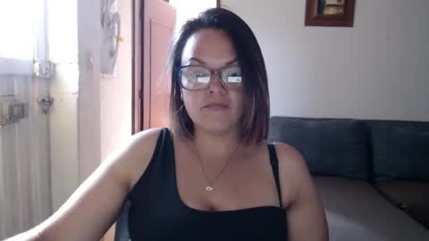 Snapshot of lau16310 chatting on 21, 6, 2026 Laura online show from 21, 6, 2026