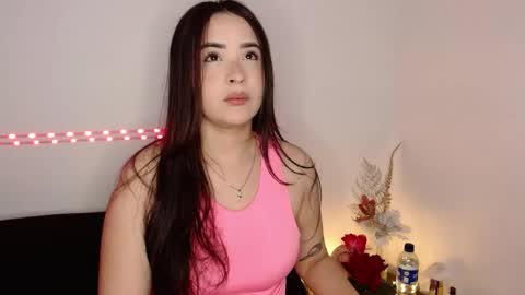 Snapshot of lau_24 chatting on 6, 5, 2026 lau_24 online show from 6, 5, 2026