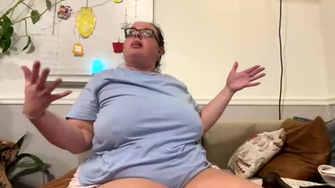 LauLauMa online show from 31, 12, 2024