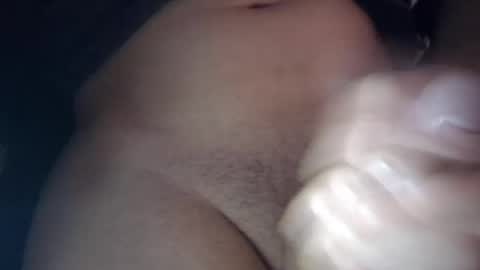 Snapshot of launeeee1 chatting on 4, 1, 2025 launeeee1 online show from 4, 1, 2025