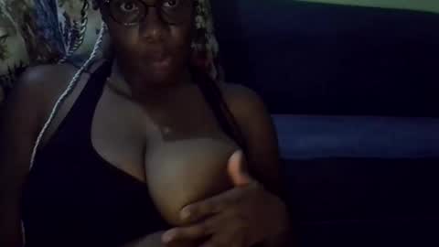 laura829489 online show from 21, 12, 2025