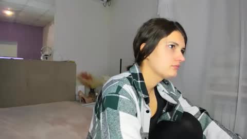 Laura online show from 1, 12, 2025