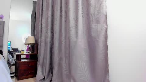   online show from 22, 2, 2025