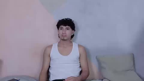 Snapshot of laura_and_kevin chatting on 8, 9, 2025 laura_and_kevin online show from 8, 9, 2025