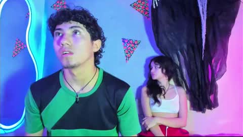 Snapshot of laura_and_kevin chatting on 19, 10, 2025 laura_and_kevin online show from 19, 10, 2025