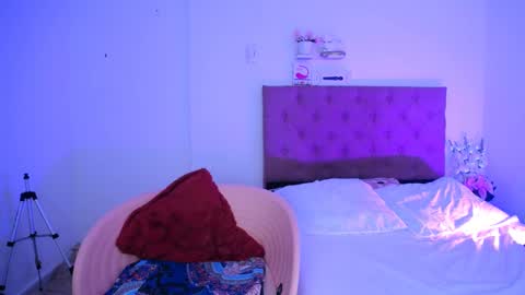 LAURA online show from 10, 1, 2025