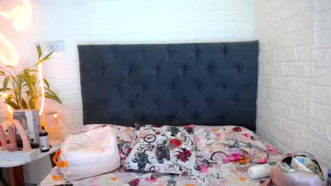 LAURA online show from 28, 3, 2026