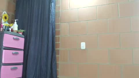 Laura online show from 14, 2, 2025