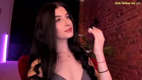 Laura online show from 23, 7, 2026