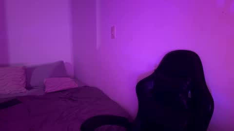 laura online show from 4, 3, 2026