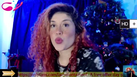 Snapshot of laura_fountain_ chatting on 3, 1, 2025 weedcam Curly Laura OF online show from 3, 1, 2025