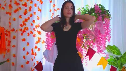 laura online show from 8, 11, 2025