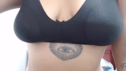 Snapshot of laura_hotyy chatting on 17, 9, 2025 Laura online show from 17, 9, 2025