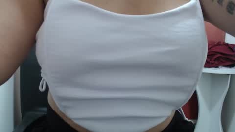 Snapshot of laura_hotyy chatting on 20, 9, 2025 Laura online show from 20, 9, 2025
