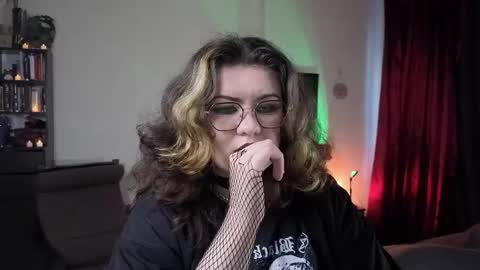 Snapshot of laura_karamazov chatting on 26, 9, 2025 Miss Laura online show from 26, 9, 2025