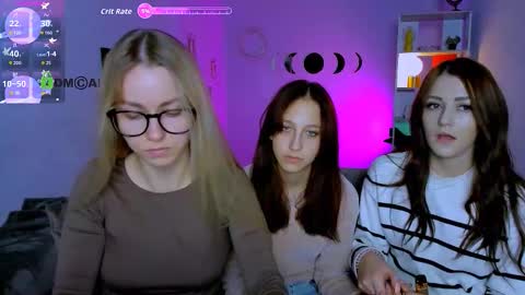 Snapshot of laura_queen_ chatting on 29, 9, 2025 laura_queen_ online show from 29, 9, 2025