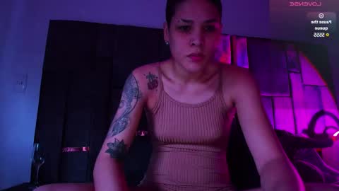 Laura Rose online show from 26, 1, 2025