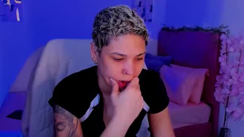 Laura Rose online show from 28, 10, 2025