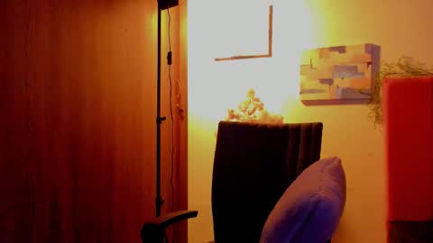 Laura Rose online show from 15, 3, 2026