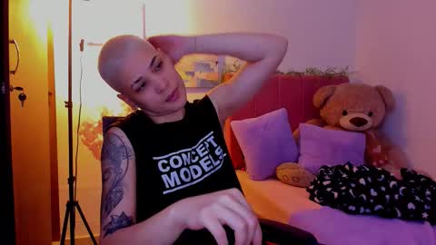 Laura Rose online show from 24, 3, 2026