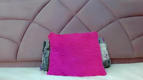 Laura online show from 14, 12, 2024