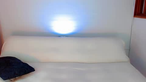 Laura online show from 23, 2, 2025