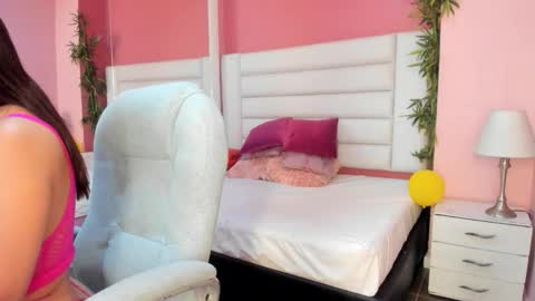 Laura online show from 25, 2, 2026