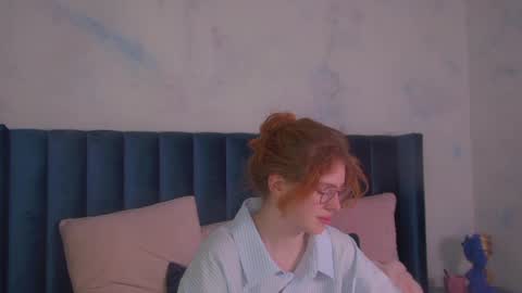 Snapshot of lauradennis chatting on 24, 5, 2026 Laura online show from 24, 5, 2026