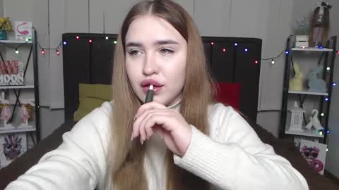 LauraHlot online show from 19, 1, 2025