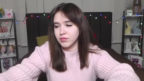 LauraHlot online show from 6, 2, 2025