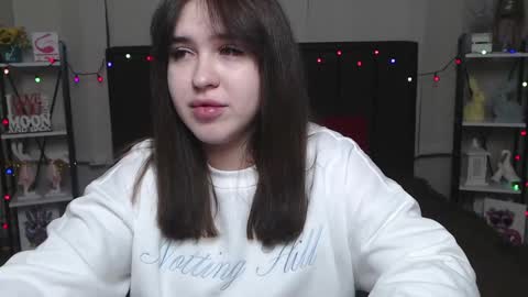 LauraHlot online show from 8, 2, 2025