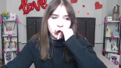 LauraHlot online show from 24, 2, 2025