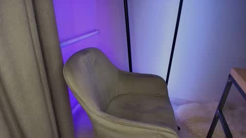 Leila Libertas online show from 5, 11, 2025