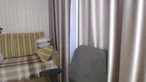 Lauraoven1 online show from 28, 12, 2024