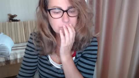 Lauraoven1 online show from 30, 9, 2025