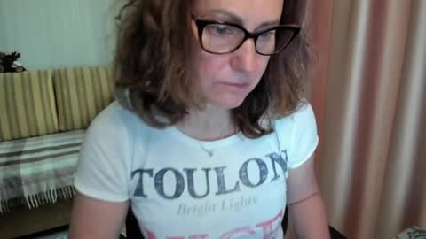 Snapshot of lauraoven1 chatting on 28, 5, 2026 Lauraoven1 online show from 28, 5, 2026