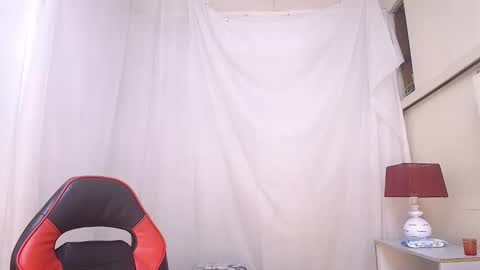 Laura Sofia online show from 13, 3, 2026